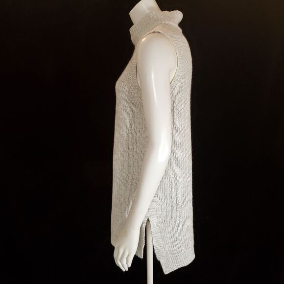 Cloud Chaser Gray Mock Turtleneck Sleeveless Sweater - Picture 3 of 5